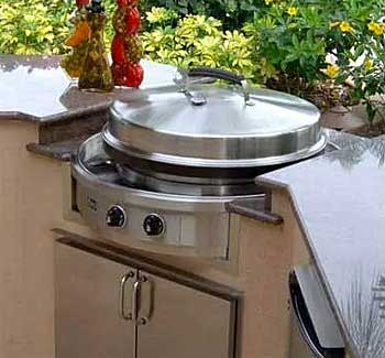 Flat Top Griddle with Lid for Baking and Steaming Food Outdoors